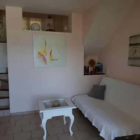 Anlage Mit Tennisplatz Und 3 Gemeinschaftspools By Interhome Cogolin