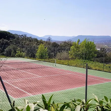 Anlage Mit Tennisplatz Und 3 Gemeinschaftspools By Interhome *