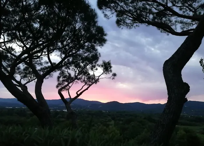 Anlage Mit Tennisplatz Und 3 Gemeinschaftspools By Interhome