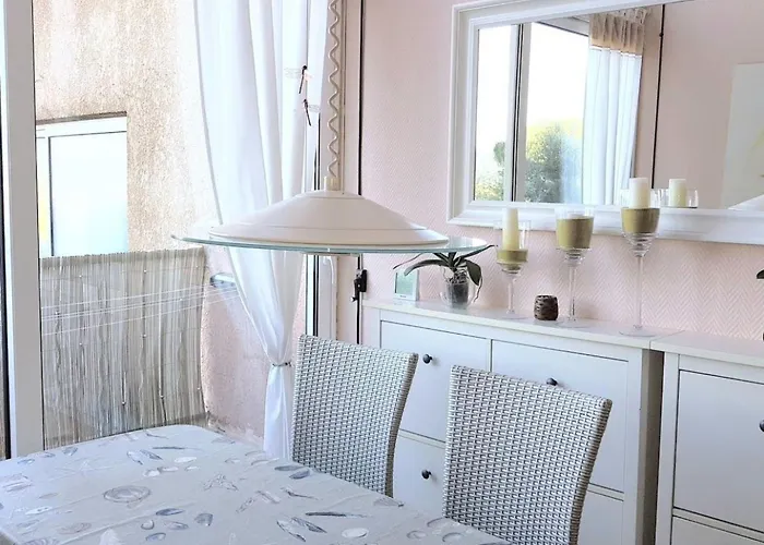 Anlage Mit Tennisplatz Und 3 Gemeinschaftspools By Interhome Cogolin