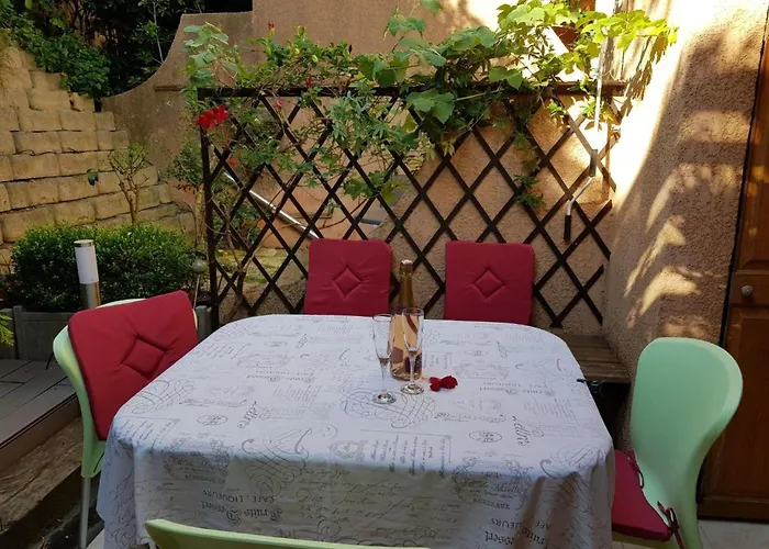 Hébergement de vacances Anlage Mit Tennisplatz Und 3 Gemeinschaftspools By Interhome *