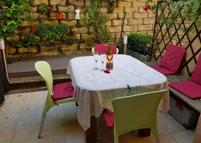 Anlage Mit Tennisplatz Und 3 Gemeinschaftspools By Interhome