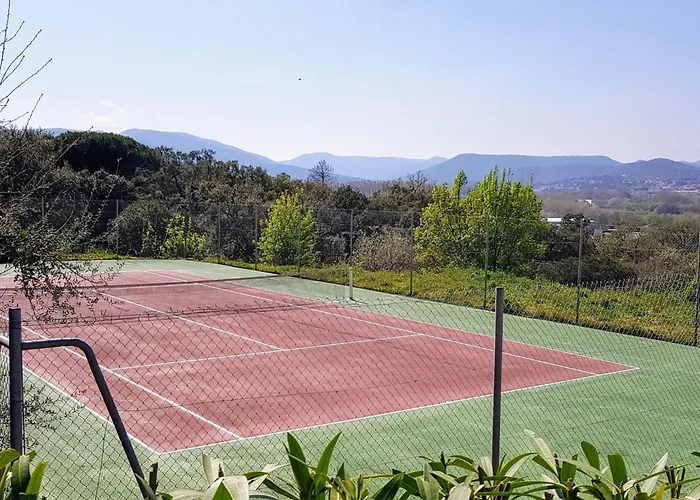 Anlage Mit Tennisplatz Und 3 Gemeinschaftspools By Interhome *